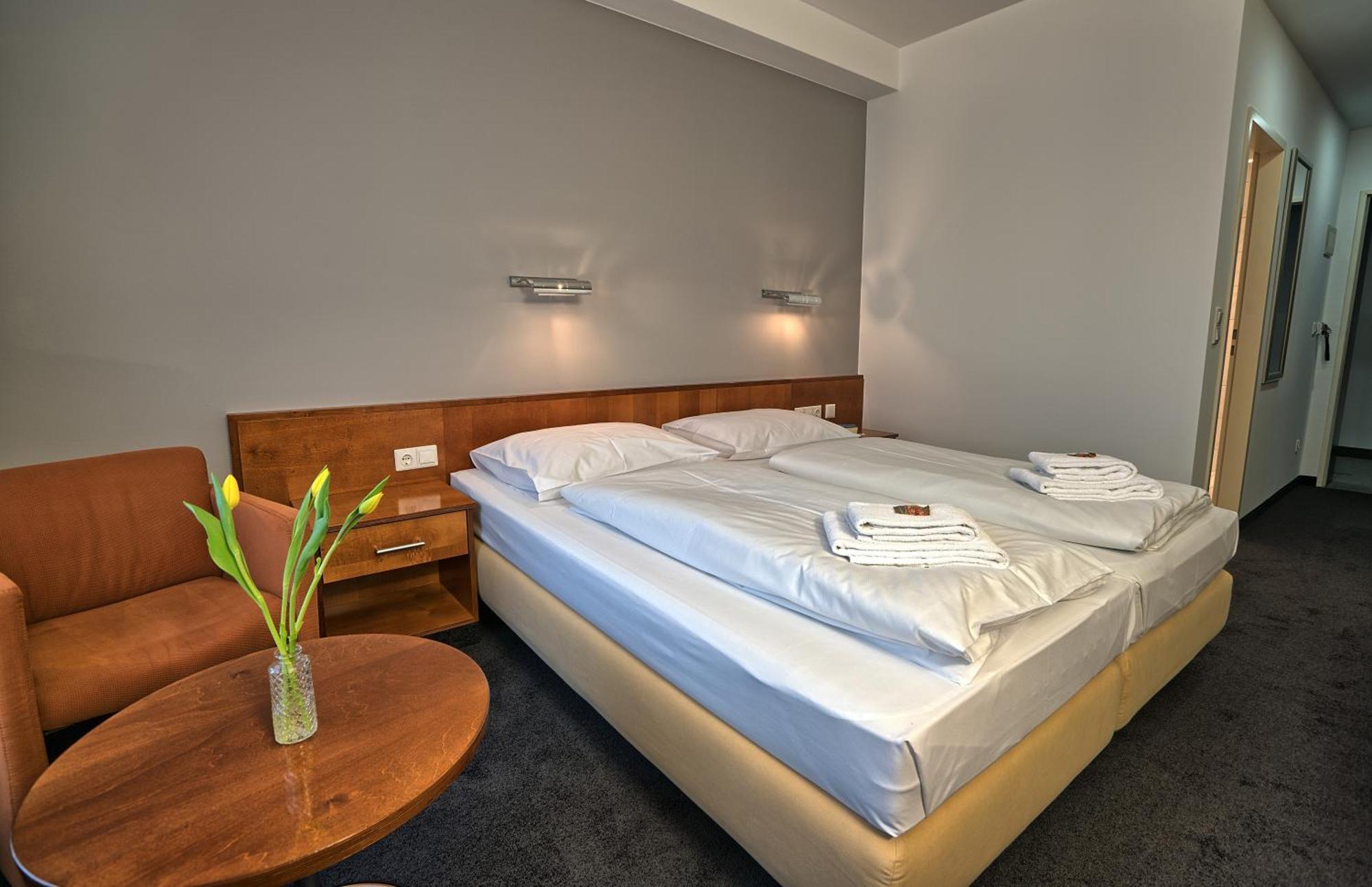 Hotel & Apart4You Dorfen Kültér fotó