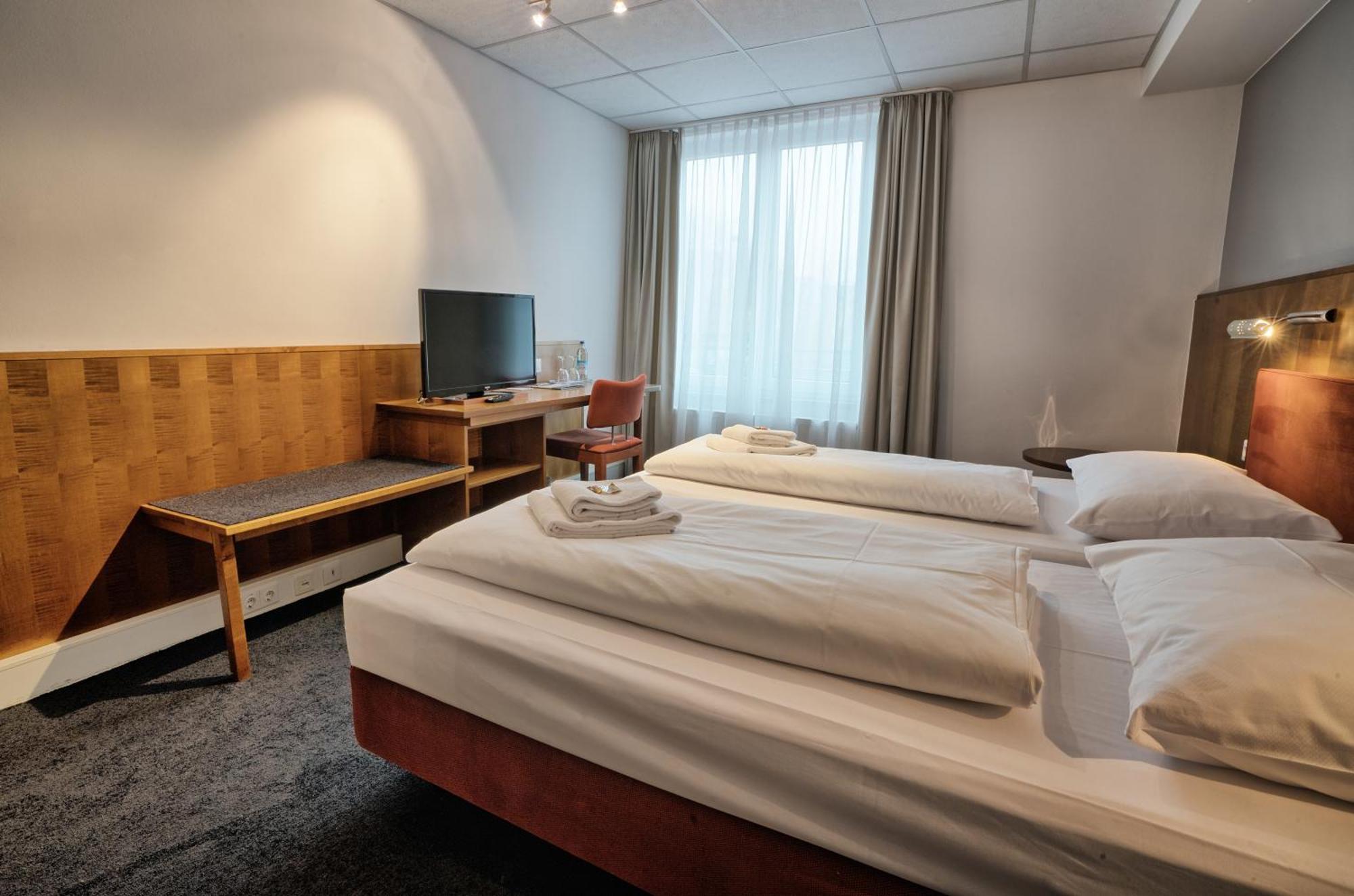 Hotel & Apart4You Dorfen Kültér fotó